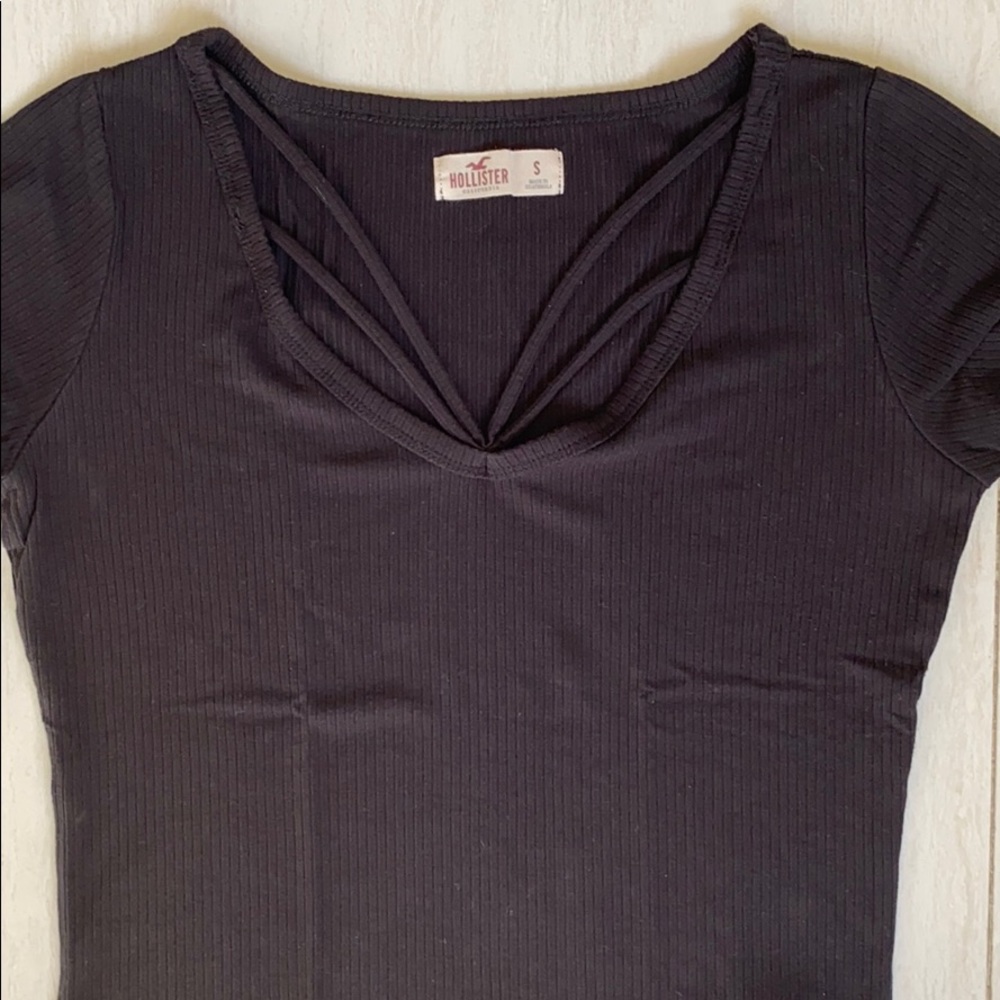 Hollister ribbed tee